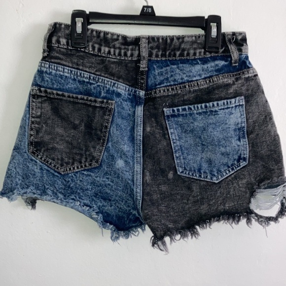 Shein jean shorts size 6 - Picture 5 of 10